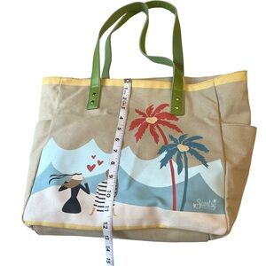 Scentsy Tropical Vibes Tote - Green and Tan with detachable wristlet